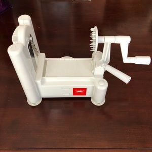 Paderno Spiral Vegetable Slicer